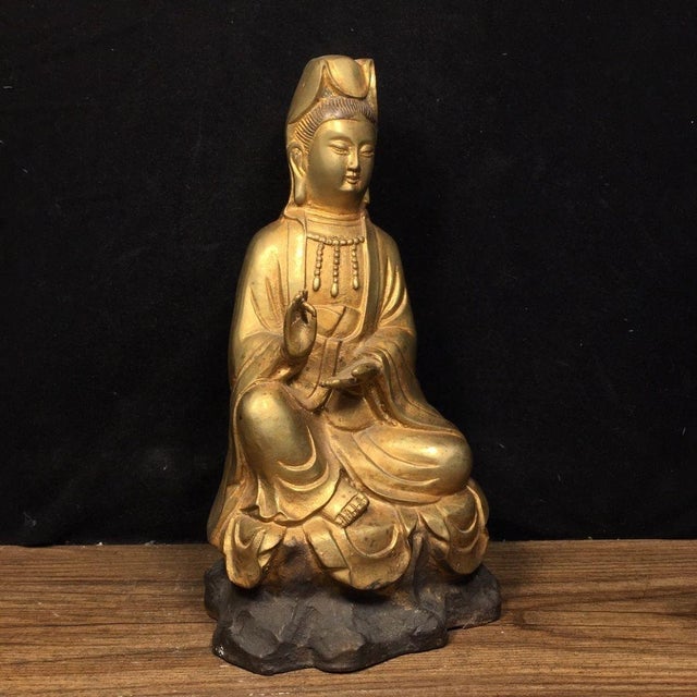 Vintage Gilt Bronze Guanyin Statue in Royal Ease Pose - Asian Buddhist Sculpture For Sale - Image 4 of 7