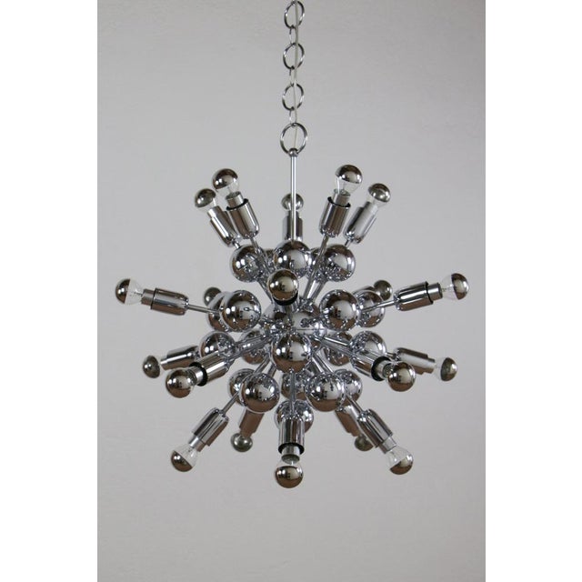 Space Age Italian 20-Light Sputnik Chandelier by Reggiani Goffredo, 1965 For Sale - Image 17 of 18