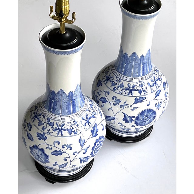 Chinese Large Pair Chinese Blue & White Bottle-Form Lamps For Sale - Image 3 of 8