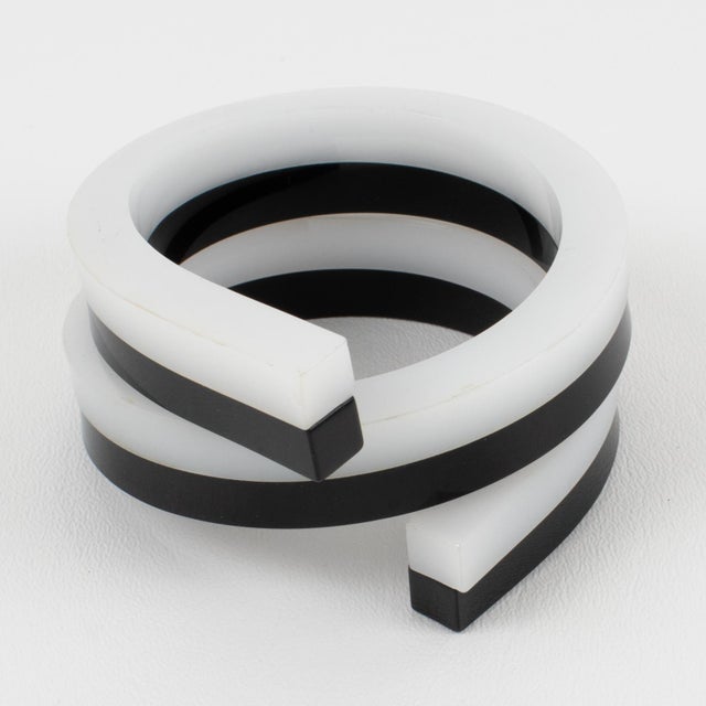 Black and White Oversized Lucite Coiled Bracelet Bangle For Sale - Image 4 of 11