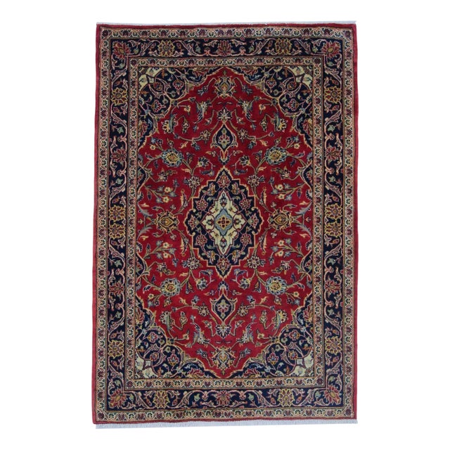 Middle Eastern Rug in Wool For Sale