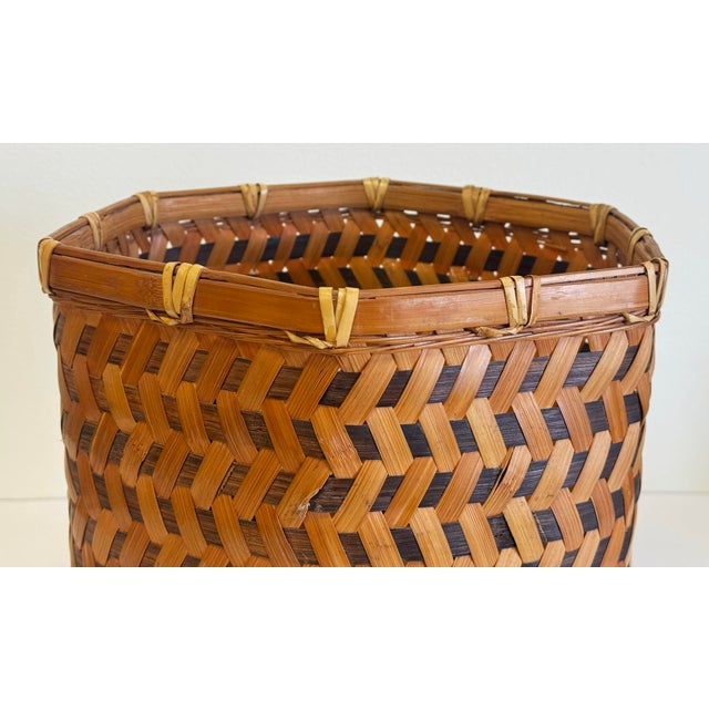 Vintage Hand Woven Wicker Basket For Sale In Kansas City - Image 6 of 8