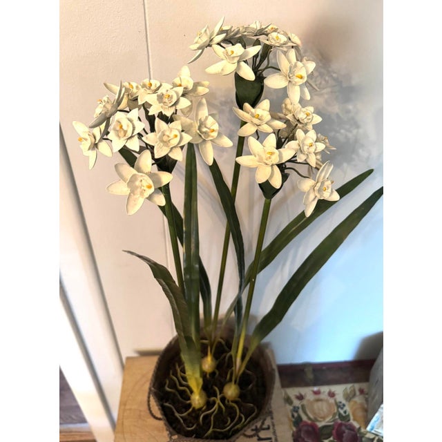 Vintage Mid-Century White Tole Narcissus Floral Arrangement Botanical Paperwhites Sculpture Circa 1950s For Sale - Image 10 of 11