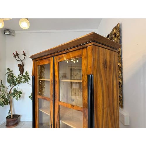 Biedermeier Display Cabinet in Walnut For Sale - Image 12 of 18