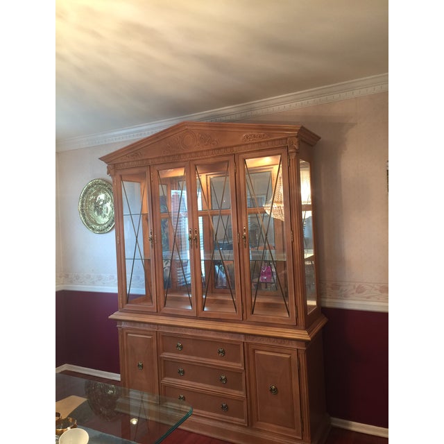 Thomasville Formal Dining Room Oak China Chairish