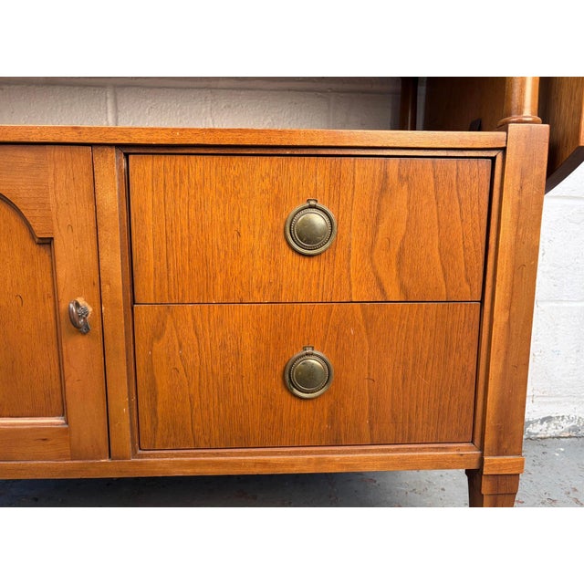 Mid 20th Century Walnut and Brass Drop Leaf Bar Cart For Sale - Image 9 of 18