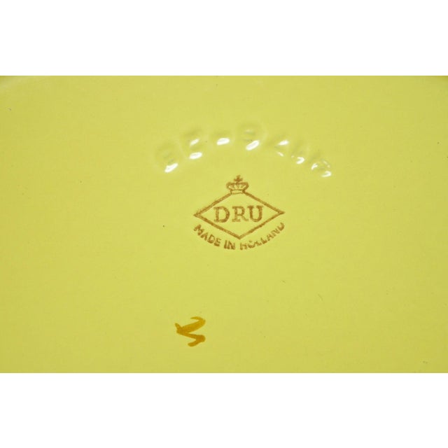 Vintage Dru Holland Yellow Tulip Enameled Cast Iron Dutch Oven Oval Pot For Sale - Image 12 of 12