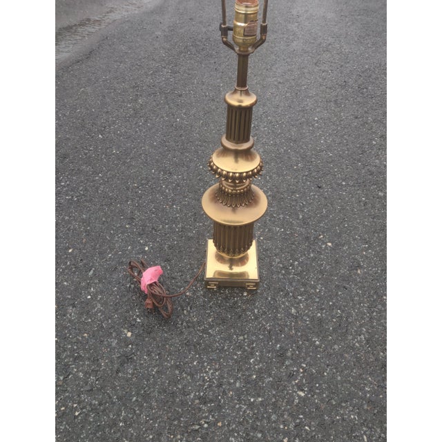 Vintage 1960s Metal Urn Style Table Lamp For Sale - Image 4 of 8