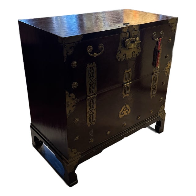 Korean Elmwood Bandaji Chest With Brass Hardware and Original Fish Lock Key [Rg] For Sale