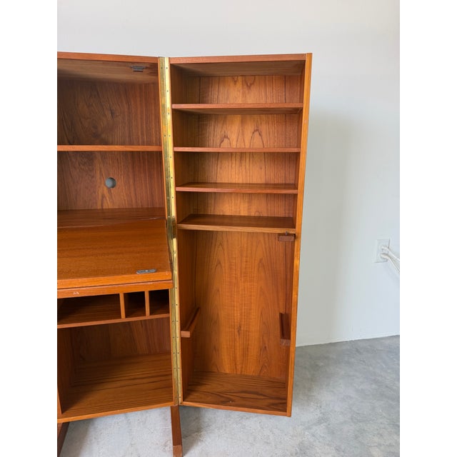 Mid-Century Danish Modern Teak “Magic Box” Folding Desk by Niels Erik Glasdam Jensen for Vantinge Møbelindustri For Sale - Image 10 of 18