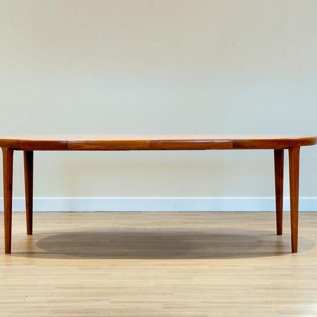 Wood Mid-Century Danish Double Extending Teak Model 16 Dining Table by VV Møbler, 1965 For Sale - Image 7 of 17