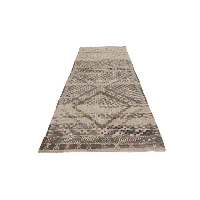 Embroidered vintage handwoven kilim rug from Denizli region of Turkey. Approximatelly 50-60 years old. In very good...