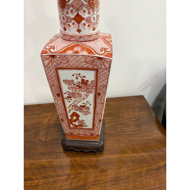 1960s Burnt Orange and White Chinese Export Lamp Mid-Century For Sale - Image 4 of 6