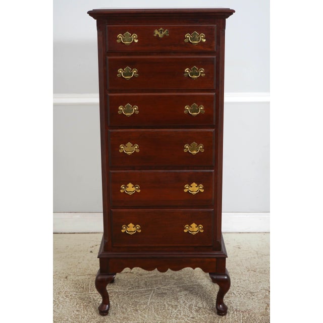 Age: Approx: 20 Years Old Details: Mahogany High Quality Construction Quarter Column Sides Queen Anne Legs & Pad Feet...