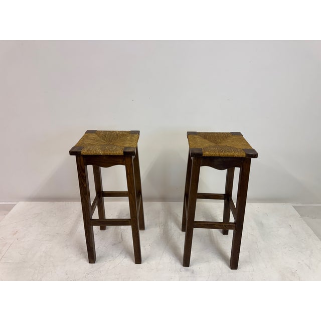 Vintage French Bar Stools in Oak and Rush, 1960s, Set of 2 For Sale - Image 3 of 13