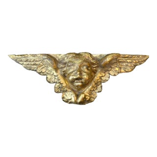 18th Century Italian Carved Giltwood Baroque Winged Angel Cherub For Sale