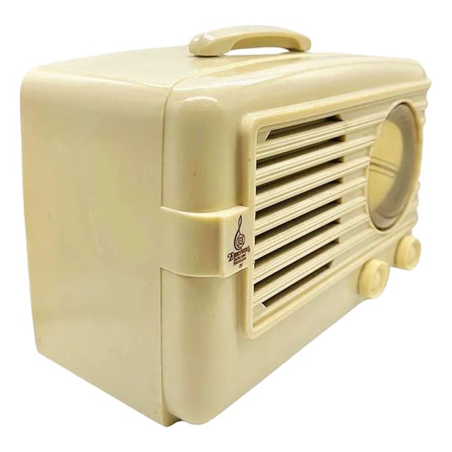 Mid-Century 1949 Carrara Ivory Emerson Model 581 Plaskon Vacuum Tube Am Radio For Sale
