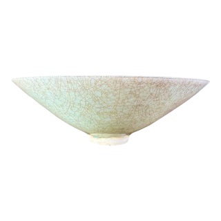 Fine Chinese Fine Pale Turquoise Blue Porcelain Celadon Crackle Fangge Footed Bowl, Late Qing Dynasty For Sale