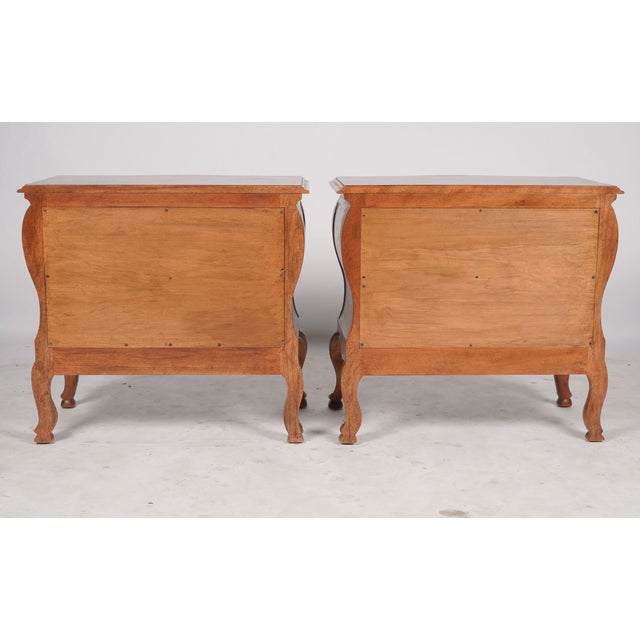 Late 20th Century Pair of Judson Rothschild Style Anastasia Collection Italian Rococo Bombe Walnut Nightstands | Louis XV Style For Sale - Image 9 of 9