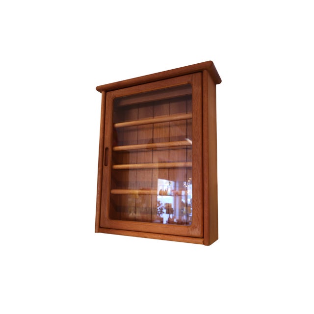 1980s Vintage Danish Illuminated Display Cabinet in Teak from Dyrlund, 1960s For Sale - Image 5 of 13