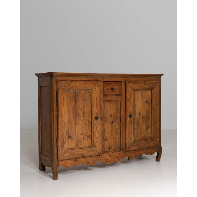 1850s French Provincial Pine Buffet In Original Patina For Sale - Image 13 of 18