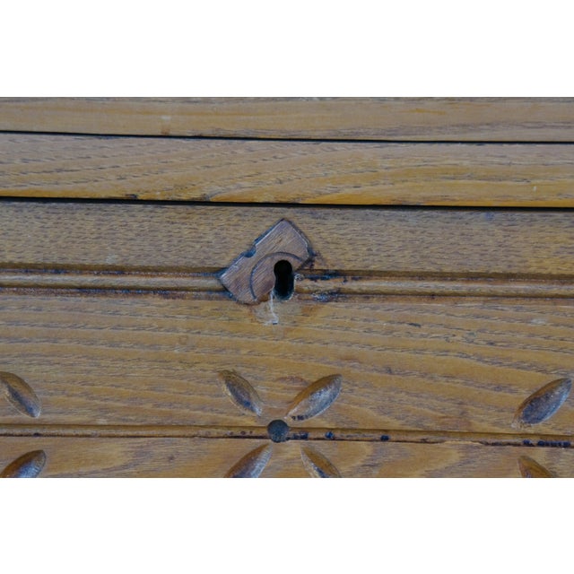 Late 19th Century Antique Victorian Eastlake Oak & Ash Four Drawer Spoon Carved Dresser Chest 38" For Sale - Image 5 of 18