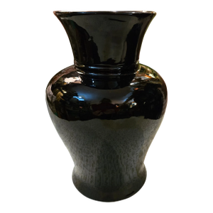 Vintage Black Gloss Pontil Vase
