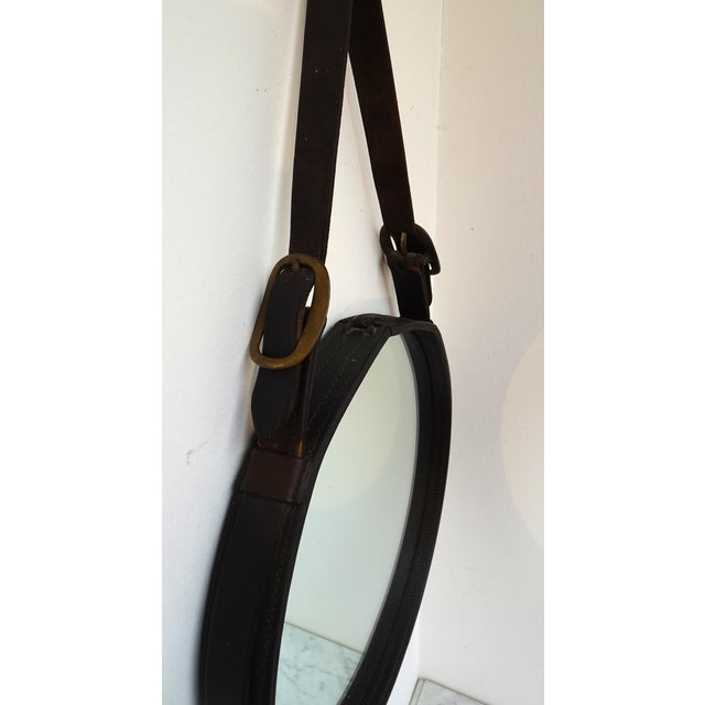 Large Sadderly Leather Round Mirror by Jacques Adnet, 1940s For Sale - Image 15 of 18