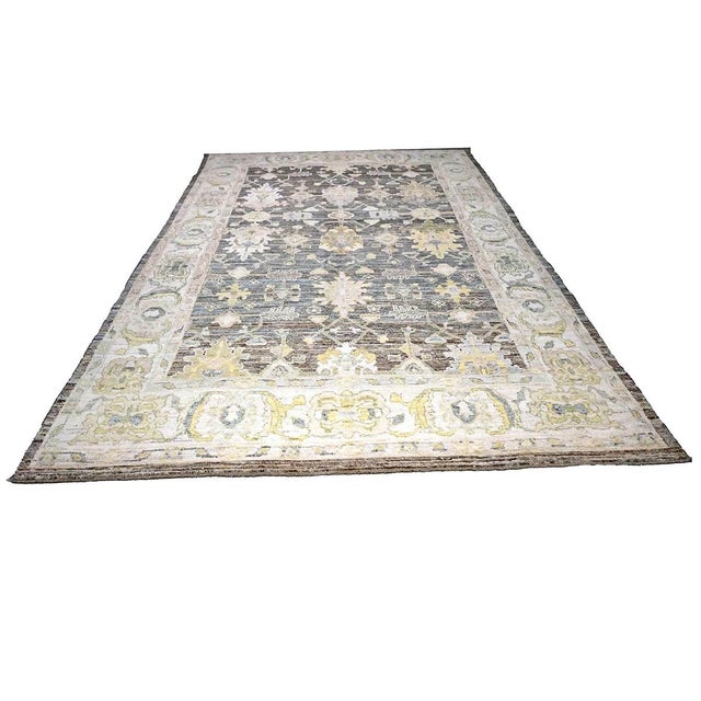 Condition: New Origin: Turkey Design: Oushak Actual size: 9'1" X 13'8" Thickness: 1/8" - 1/4" Colors: Gold, Ivory, Gray,...
