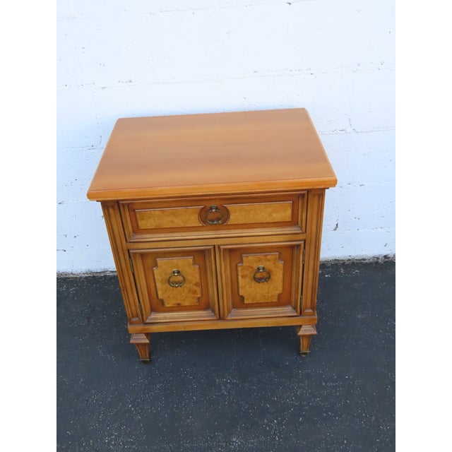 Traditional Burlwood Nightstands Bedside Side End Tables a Pair 6907 For Sale - Image 3 of 16