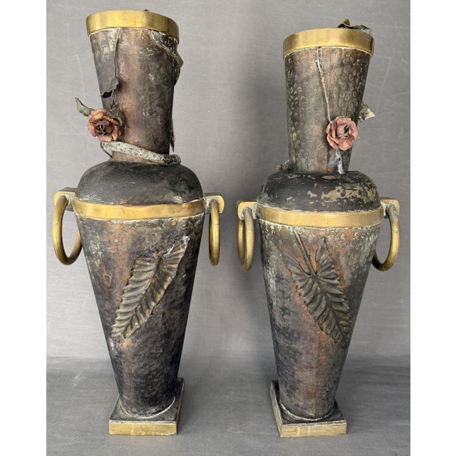 Italian Liberty Metal Vases with Reptiles, 1915-1935, Set of 2 For Sale - Image 3 of 12