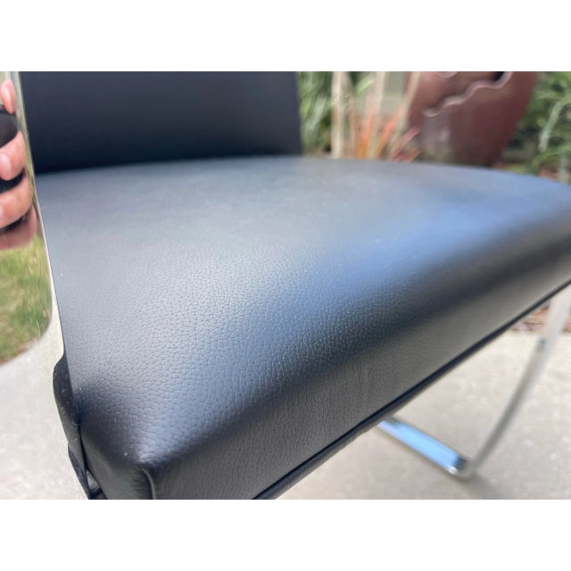 Knoll Brno Flat Bar Chair by Ludwig Mies Van Der Rohe – Black Leather For Sale In Naples, FL - Image 6 of 12
