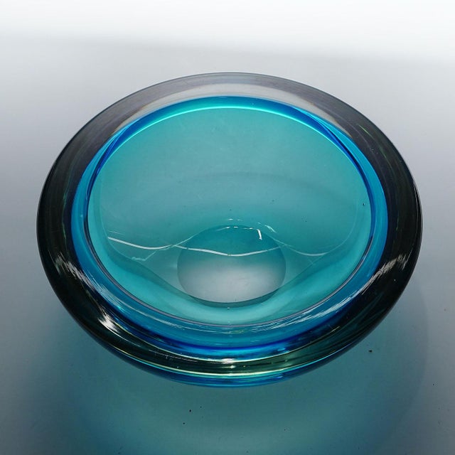 Archimede Seguso Geode Bowl in Blue, Murano Italy ca.1960s For Sale - Image 6 of 7