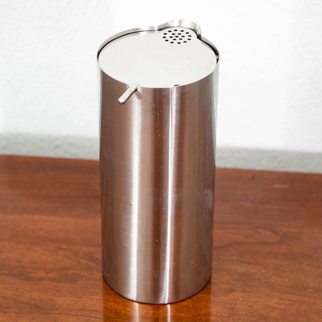 1960s Mid Century Danish Modern Stelton Cocktail Mixer Stainless Steel Arne Jacobsen For Sale In Sacramento - Image 6 of 10