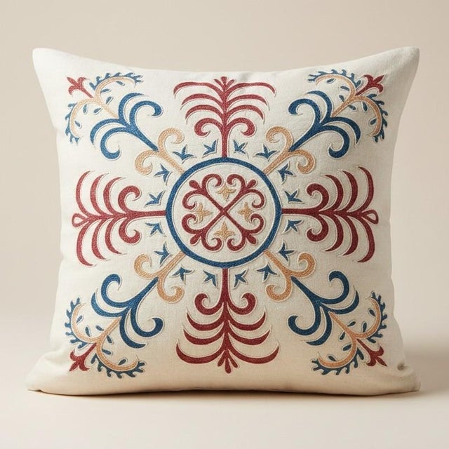 21"x21" 100% Silk Cushion Cover. Embroidered Pillow. Traditional Accent Pillow For Sale - Image 4 of 6