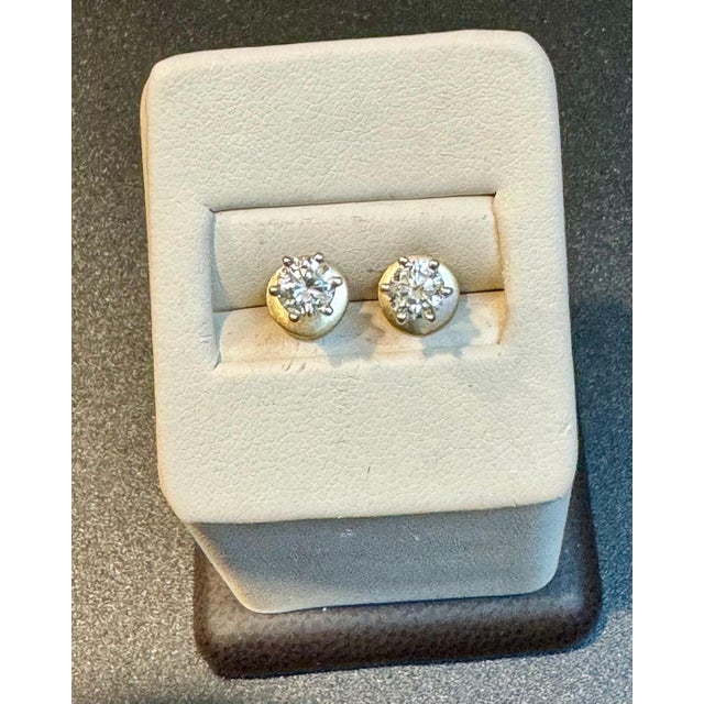 Transparent 1.0 Carat Diamond Solitaire Stud Earrings 6 Prongs Screw Back 14 Kt Yellow Gold For Sale - Image 8 of 18