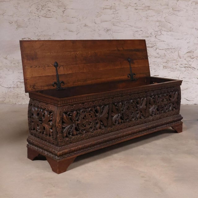 19th Century 19th Century Italian Carved Oak Cassapanca For Sale - Image 5 of 7
