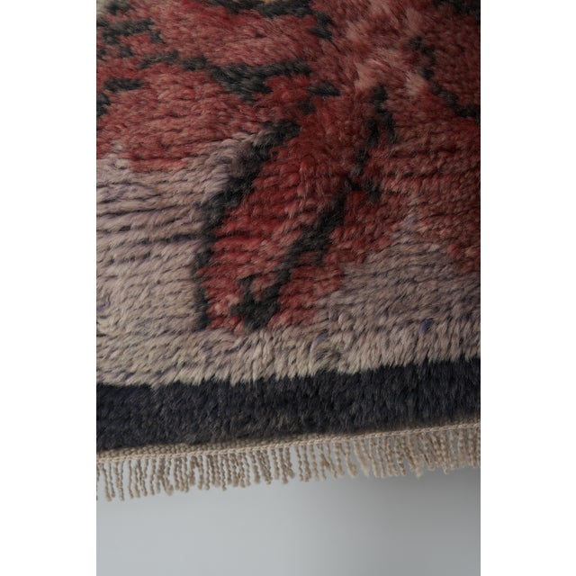 Mid Century Modern Tulu Turkish Tulu Rug With Tulip Pattern in Red 3'8'' X 5'7'' For Sale - Image 10 of 12