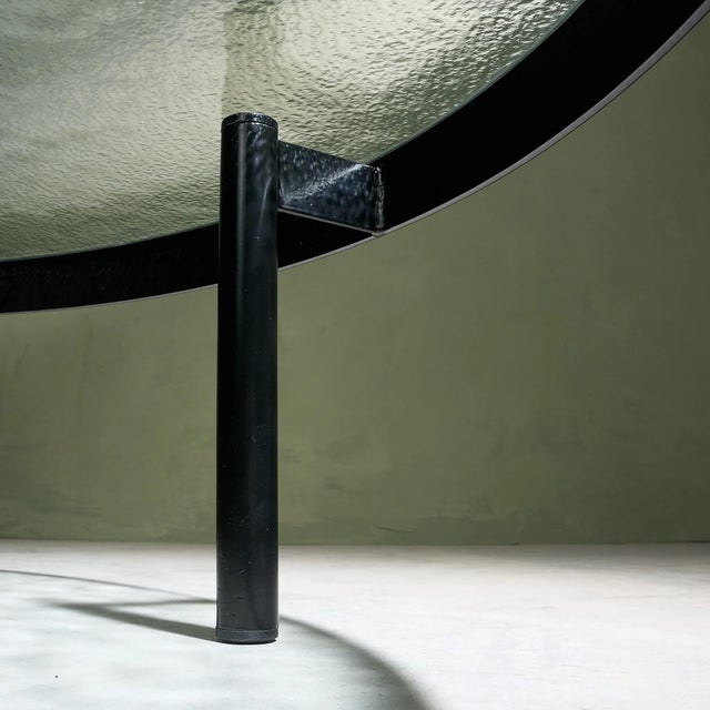 Black Round Coffee Table with Structured Glass Top by Janni van Pelt, Netherlands, 1960s For Sale - Image 9 of 10