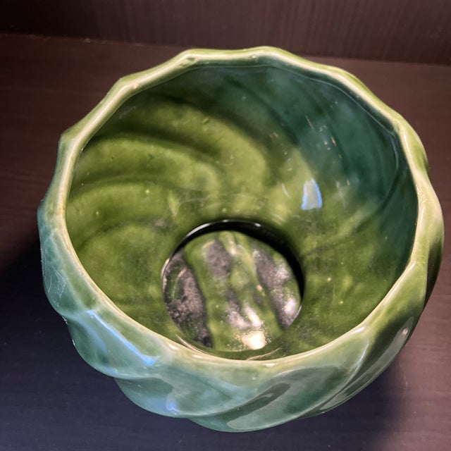 Mid 20th Century Bottle Green Ceramic Swirl Planter For Sale In Orlando - Image 6 of 9