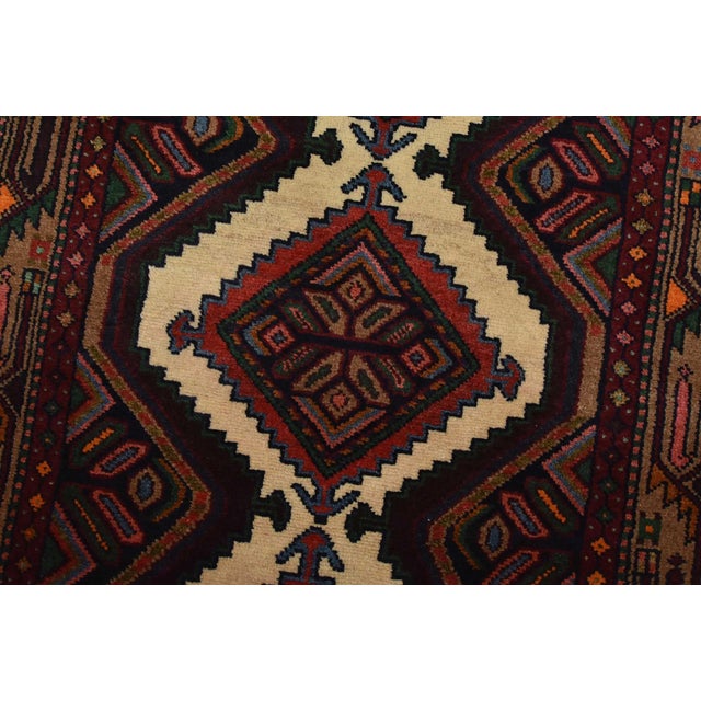 Hamedan Runner 2’9” X 9’2” Ivory Wool Vintage Tribal Hand-Knotted Rug For Sale - Image 4 of 14