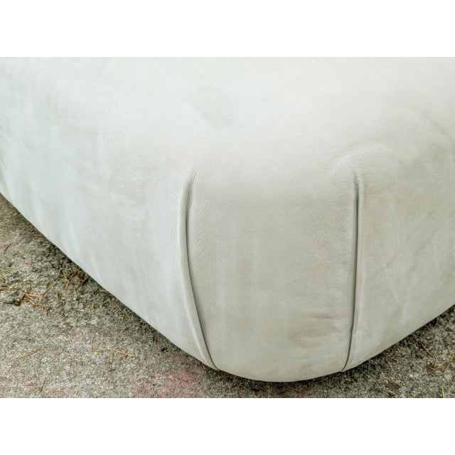 Two-Seater Mademoiselle Sofa in Grey Leather by Matteo Thun and Antonio Rodriguez for Baxter, 2000 For Sale - Image 6 of 18