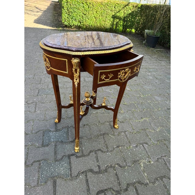 1960s French Louis XVI Pink Marble Mahogany Center Table With Bronze Decorations For Sale - Image 6 of 12