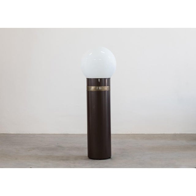 Oracolo Floor Lamp in Metal and Blown Glass by Gae Aulenti for Artemide, Italy, 1970s For Sale - Image 5 of 10