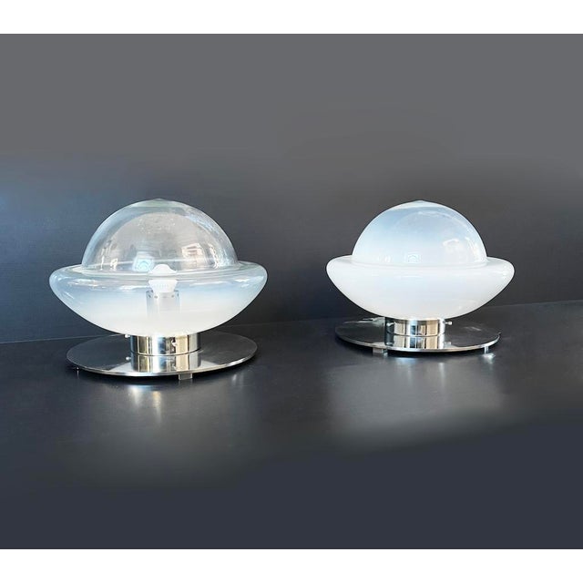 Particular Ufo table lamps with structure entirely in steel and glass lampshade. Period: Vintage 70s Dimensions: Diameter...