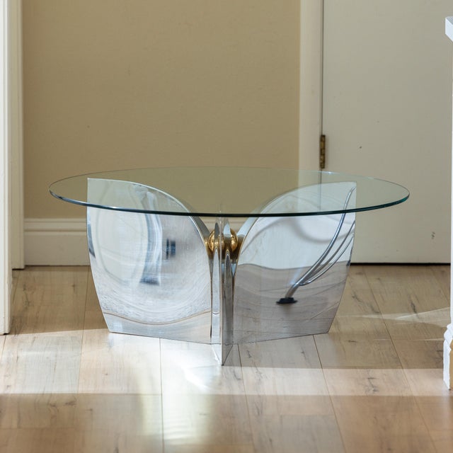 Dimensions: 35.5" Diameter x 15.5" Height A sophisticated 1970s -80s architectural statement piece. This cocktail table...