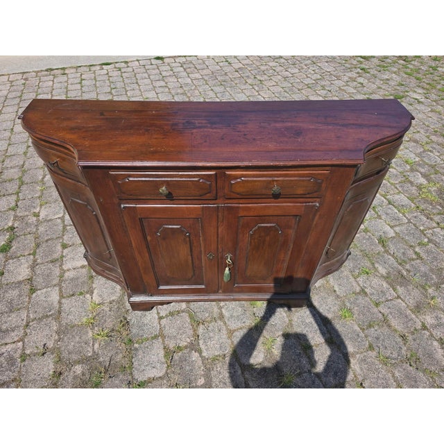 Venetian Walnut Sideboard, 19th Century For Sale - Image 4 of 8