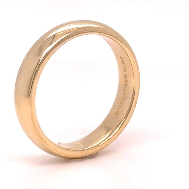 Contemporary Tiffany & Co. 18ct Yellow Gold Forever Wedding Band 7g, Size 8 For Sale - Image 3 of 6