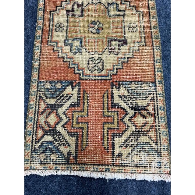 Contemporary Turkish Yastik Rug 1'5" x 3' For Sale - Image 3 of 5