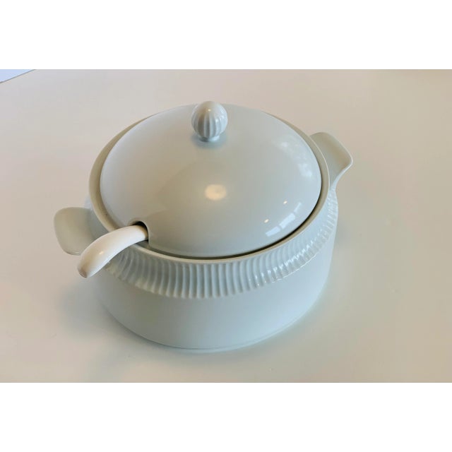 Elegant vintage Kaiser porcelain soup tureen from the 70s when Germany was still divided between East and West Germany....